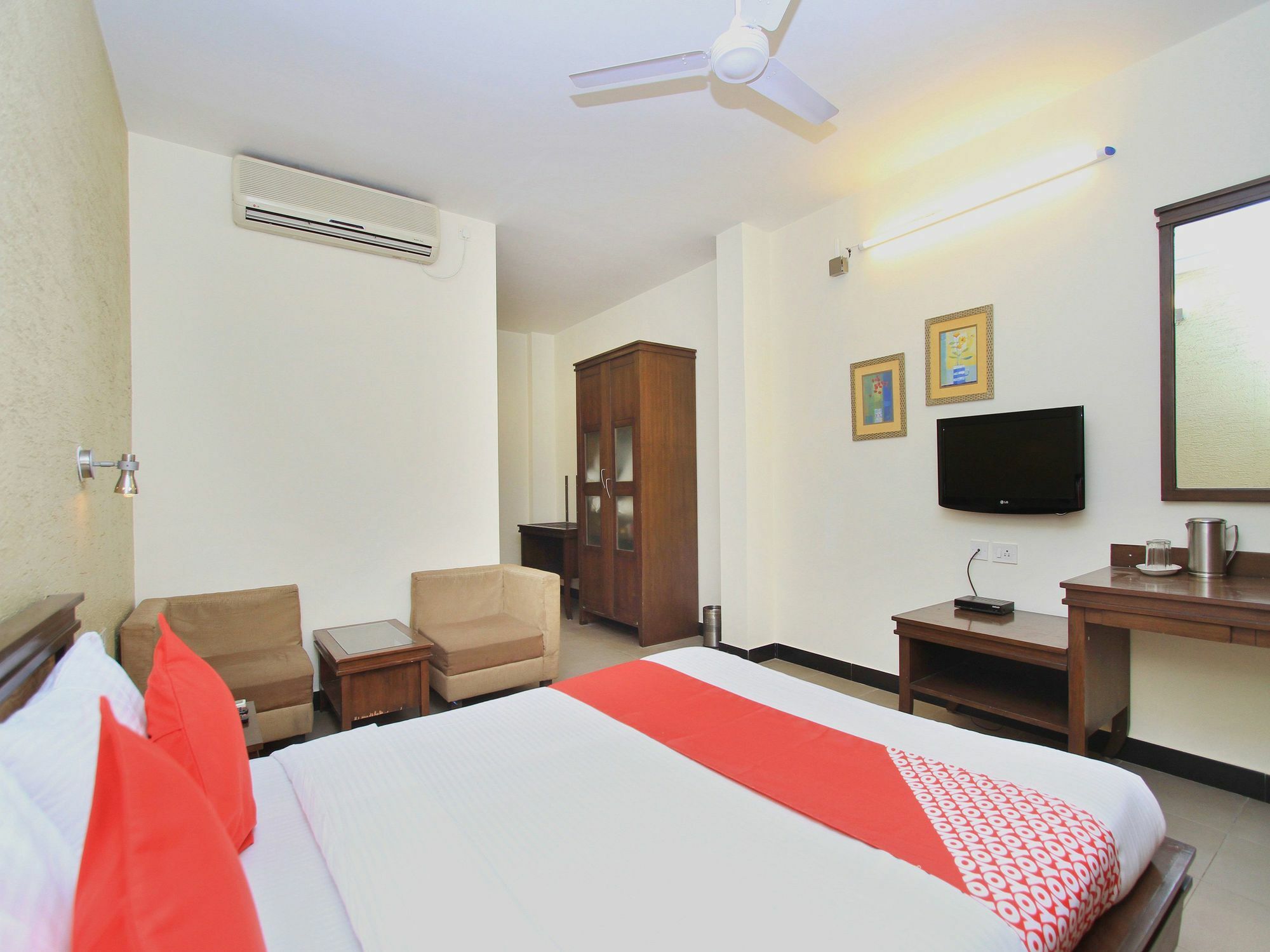 Oyo 345 Hotel Red Mount Aquilla Bangalore Dış mekan fotoğraf